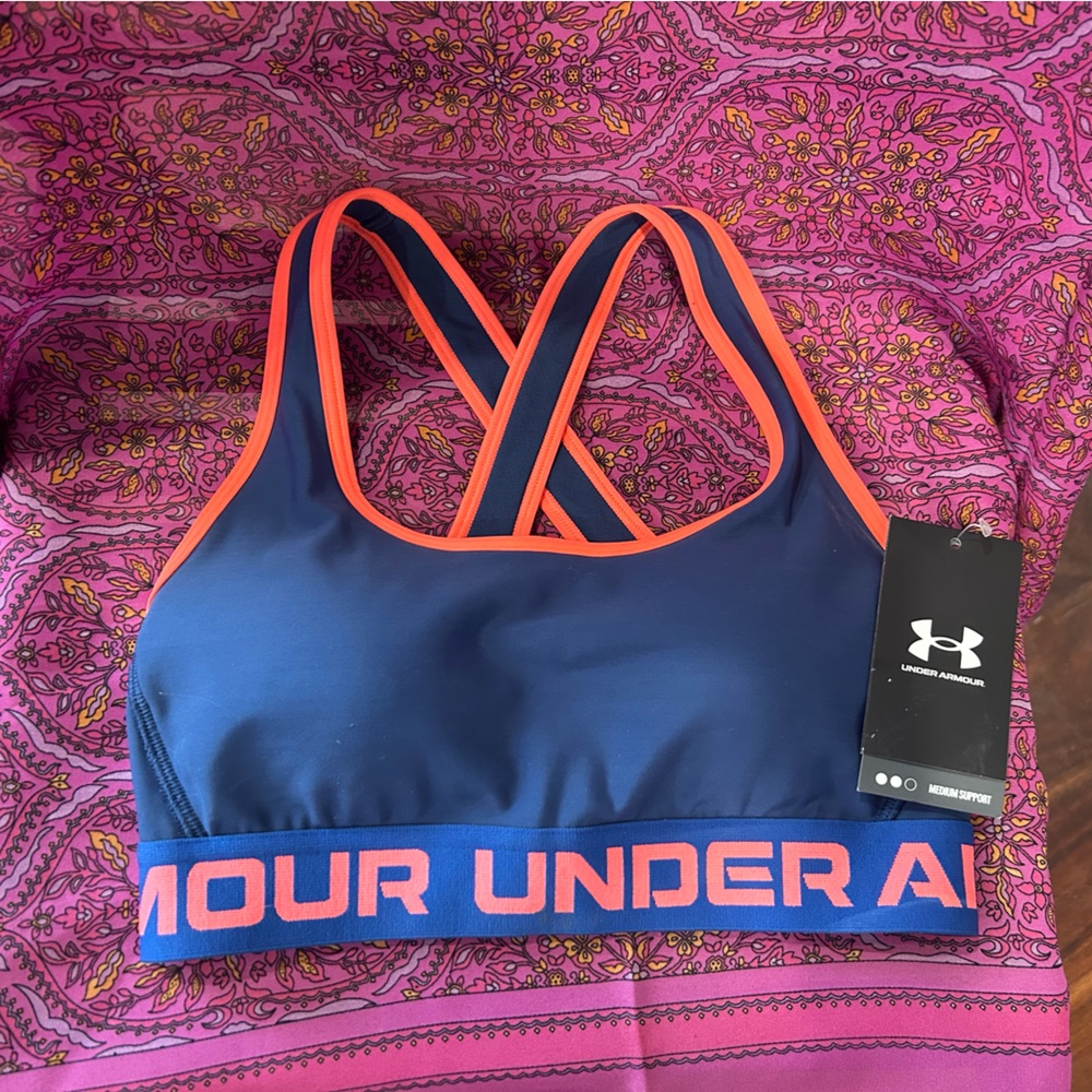 Under Armour Women’s DFO Crossback Mid compression sports bra